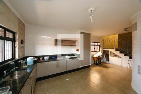 Casa à venda com 245m², 3 quartos e 7 vagasCozinha