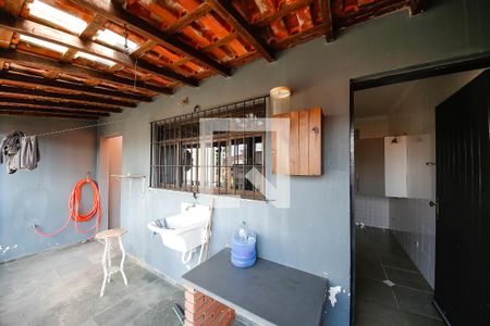 Casa à venda com 245m², 3 quartos e 7 vagasÁrea de Serviço 1