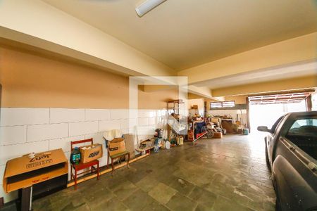 Casa à venda com 245m², 3 quartos e 7 vagasGaragem