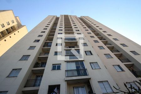 Apartamento à venda com 40m², 2 quartos e 1 vaga Apartamento à venda com 40m², 2 quartos e 1 vagaFachada