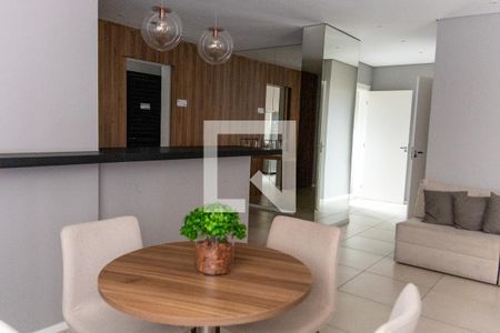 Apartamento para alugar com 56m², 2 quartos e 1 vaga Apartamento para alugar com 56m², 2 quartos e 1 vagaÁrea comum - Salão de festas