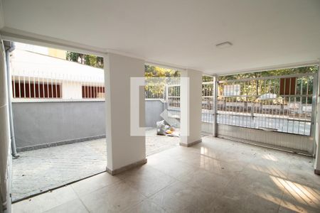 Garagem de casa à venda com 3 quartos, 208m² em Tucuruvi, São Paulo