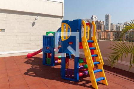 Apartamento à venda com 52m², 2 quartos e 1 vaga Apartamento à venda com 52m², 2 quartos e 1 vagaÁrea comum - Playground