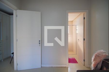 Casa à venda com 450m², 5 quartos e 4 vagasQuarto de Serviço
