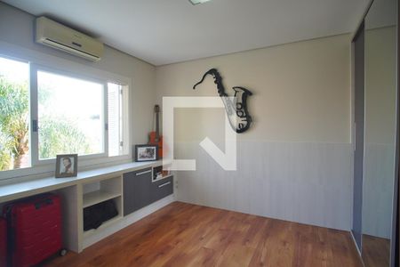 Casa à venda com 450m², 5 quartos e 4 vagasSuíte 2