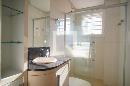 Casa à venda com 450m², 5 quartos e 4 vagasBanheiro da Suíte 4