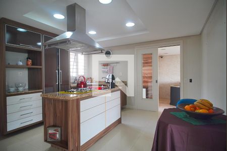 Casa à venda com 450m², 5 quartos e 4 vagasCozinha