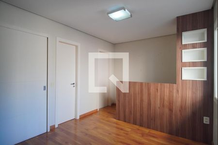 Casa à venda com 450m², 5 quartos e 4 vagasSuíte 4