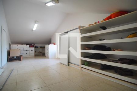 Casa à venda com 450m², 5 quartos e 4 vagasTerraço