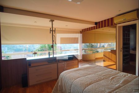 Suíte 1 de casa à venda com 5 quartos, 450m² em Vila Nova, Novo Hamburgo