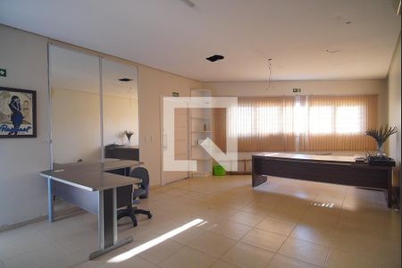 Casa à venda com 450m², 5 quartos e 4 vagasEscritório