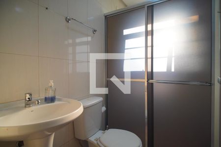 Casa à venda com 450m², 5 quartos e 4 vagasBanheiro de serviço