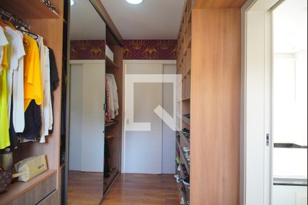 Casa à venda com 450m², 5 quartos e 4 vagasCloset da suíte 1