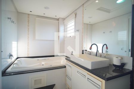 Casa à venda com 450m², 5 quartos e 4 vagasBanheiro da Suíte 1