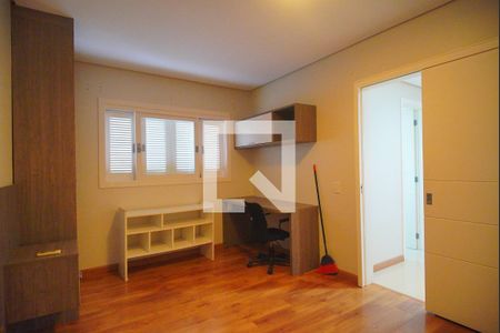 Casa à venda com 450m², 5 quartos e 4 vagasSuíte 3