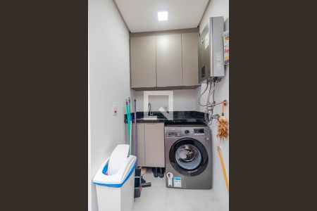 Casa à venda com 108m², 2 quartos e 1 vagaÁrea de serviço