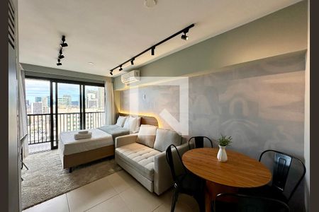 Sala/Quarto de kitnet/studio à venda com 1 quarto, 32m² em Centro, Rio de Janeiro