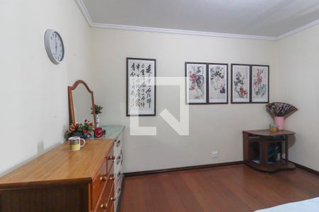 Casa à venda com 408m², 4 quartos e 2 vagasSuíte