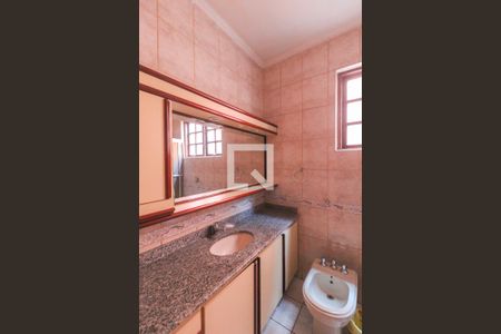 Casa à venda com 408m², 4 quartos e 2 vagasSuíte 2