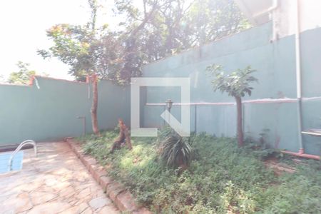 Casa à venda com 408m², 4 quartos e 2 vagasQuintal