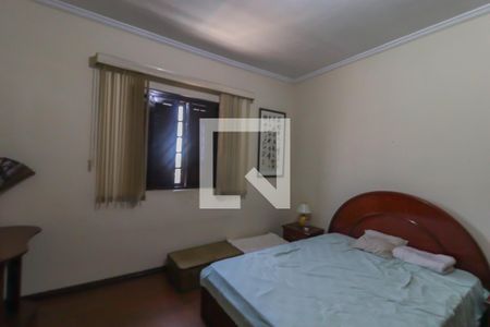 Casa à venda com 408m², 4 quartos e 2 vagasSuíte