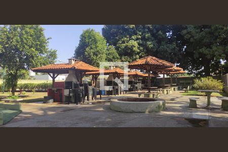 Apartamento para alugar com 60m², 2 quartos e 1 vaga Apartamento para alugar com 60m², 2 quartos e 1 vagaÁrea comum - Churrasqueira