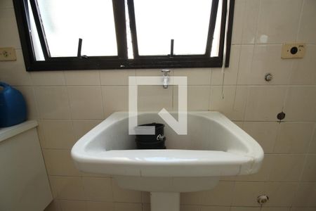 Apartamento à venda com 235m², 3 quartos e 3 vagasÁrea de serviço 