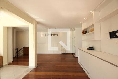 Apartamento à venda com 235m², 3 quartos e 3 vagasQuarto 