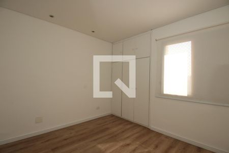 Apartamento à venda com 235m², 3 quartos e 3 vagasQuarto 