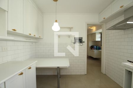 Apartamento à venda com 235m², 3 quartos e 3 vagasBanheiro