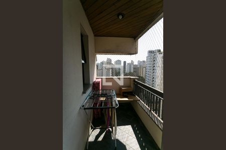 Apartamento à venda com 210m², 3 quartos e 3 vagas Apartamento à venda com 210m², 3 quartos e 3 vagassuíte 3 sacada