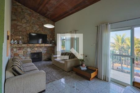 Casa de condomínio à venda com 560m², 5 quartos e 6 vagasSala 2