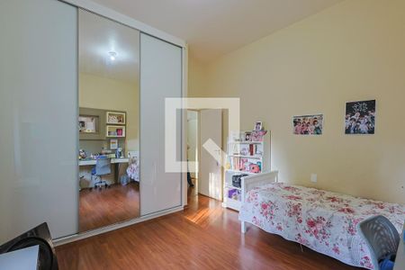 Casa de condomínio à venda com 560m², 5 quartos e 6 vagasSuíte 2