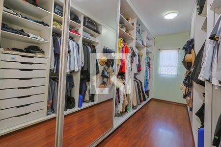 Casa de condomínio à venda com 560m², 5 quartos e 6 vagasCloset/Suíte 1