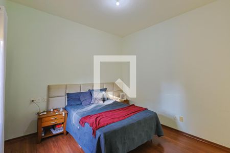 Casa de condomínio à venda com 560m², 5 quartos e 6 vagasSuíte 1