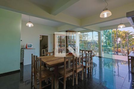 Casa de condomínio à venda com 560m², 5 quartos e 6 vagasCozinha/Copa