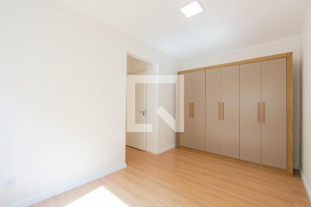 Quarto 1 de apartamento para alugar com 2 quartos, 56m² em Marechal Rondon, Canoas