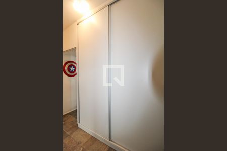 Casa à venda com 230m², 3 quartos e 3 vagas Casa à venda com 230m², 3 quartos e 3 vagasCloset Suíte