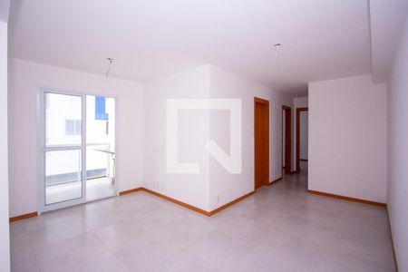 Sala de apartamento para alugar com 3 quartos, 76m² em Mutondo, São Gonçalo