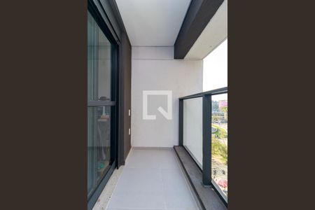 Varanda de kitnet/studio à venda com 0 quarto, 25m² em Jardim das Acacias, São Paulo