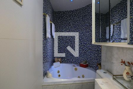 Banheiro Suíte  de apartamento à venda com 4 quartos, 200m² em Funcionários, Belo Horizonte