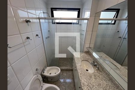 Apartamento para alugar com 170m², 3 quartos e 4 vagasBanheiro da Suíte 1