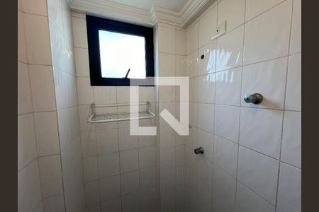 Apartamento para alugar com 170m², 3 quartos e 4 vagasBanheiro de serviço