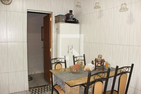 Casa à venda com 187m², 6 quartos e 3 vagasCozinha