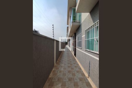 Casa de condomínio à venda com 60m², 2 quartos e 1 vagaÁrea Comum