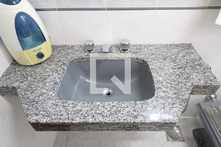 Casa à venda com 250m², 3 quartos e 3 vagasBanheiro da Suíte 2