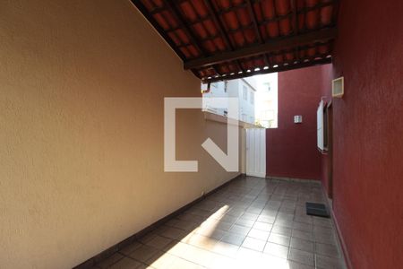 Casa à venda com 250m², 3 quartos e 3 vagasGaragem