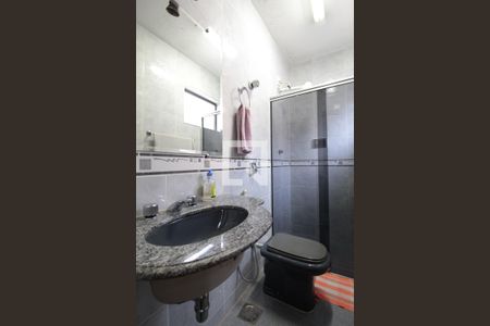 Casa à venda com 250m², 3 quartos e 3 vagasBanheiro Social