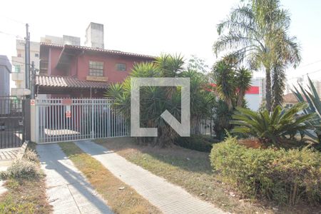 Casa à venda com 250m², 3 quartos e 3 vagasFachada