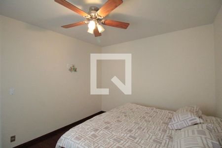 Casa à venda com 250m², 3 quartos e 3 vagasSuíte 1